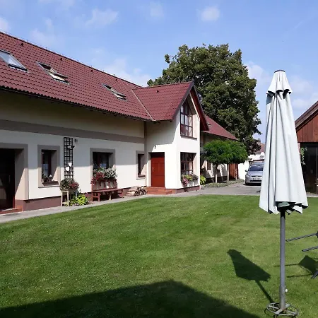 Dvoupokojový S Kuchyňským Koutem * Kutná Hora