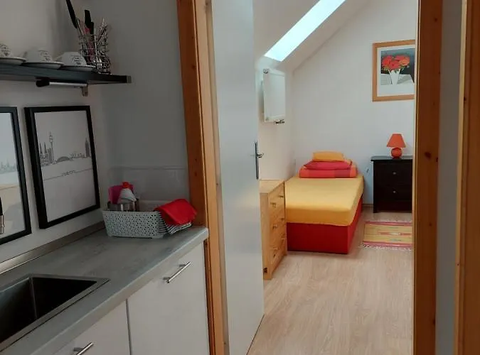 Dvoupokojovy S Kuchynskym Koutem * 库特纳霍拉